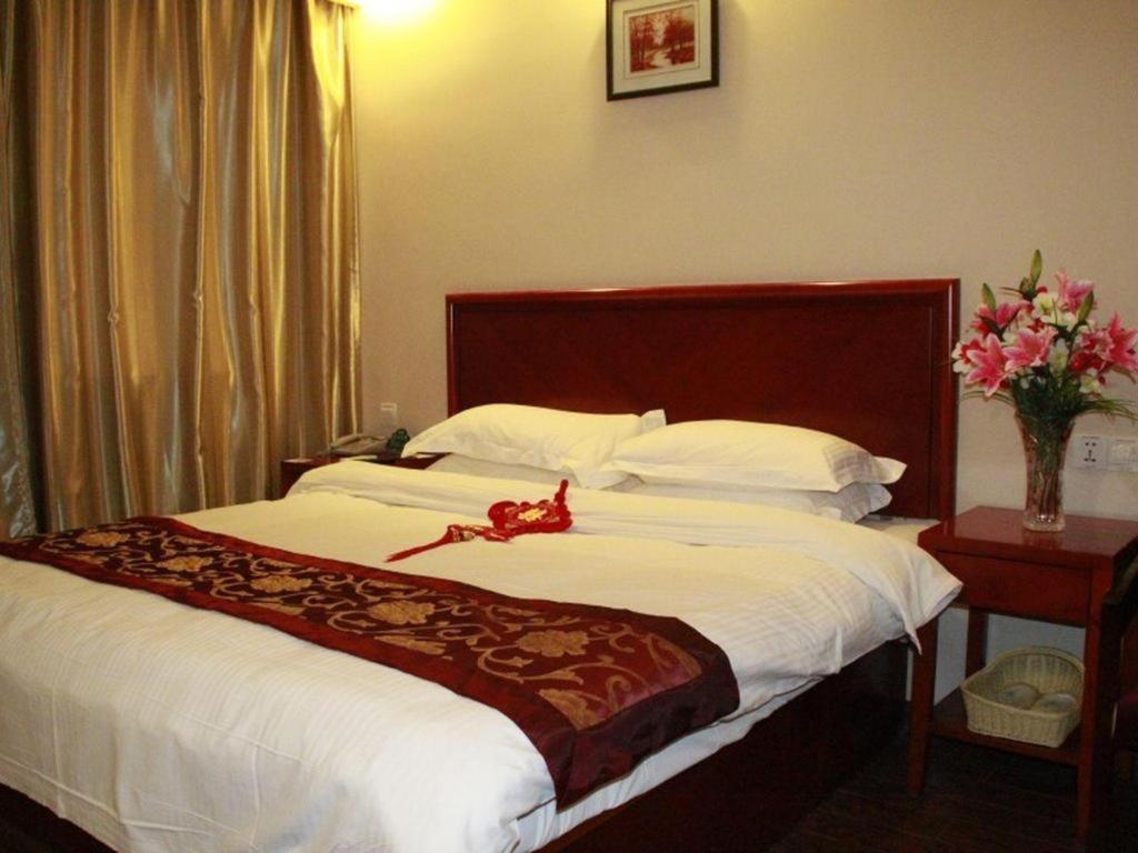Greentree Inn Shanghai Guangxin Road Tongji Hospital Express Hotel Exteriér fotografie